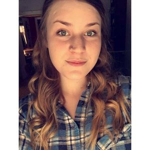 Meet your Posher, Leah